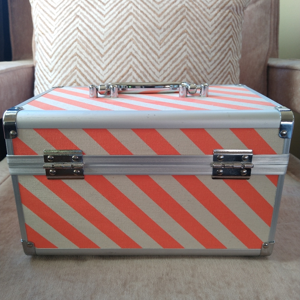 Makeup case - Picture 8 of 9